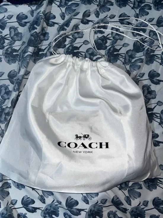 Coach Hamptons Hobo Bag In Crystal Signature Jacquard - Picture 8 of 8
